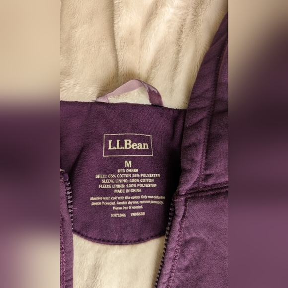 Purple L.L. Bean Fleece lined zip up hooded sweatshirt, medium - Picture 2 of 6